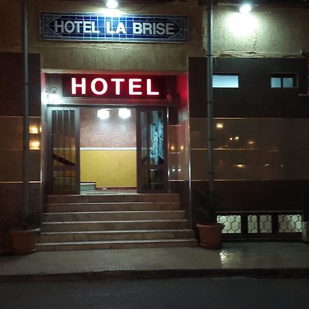 Hotel la brise Aïn El Turk Exterior foto