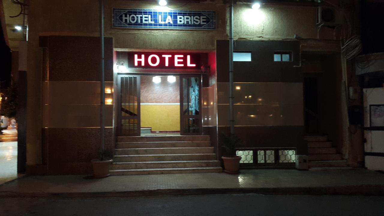 Hotel la brise Aïn El Turk Exterior foto